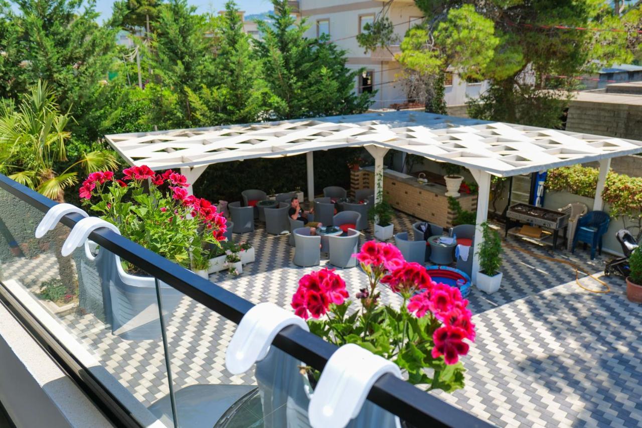 Hotel Vila Celaj à Vlorë Extérieur photo