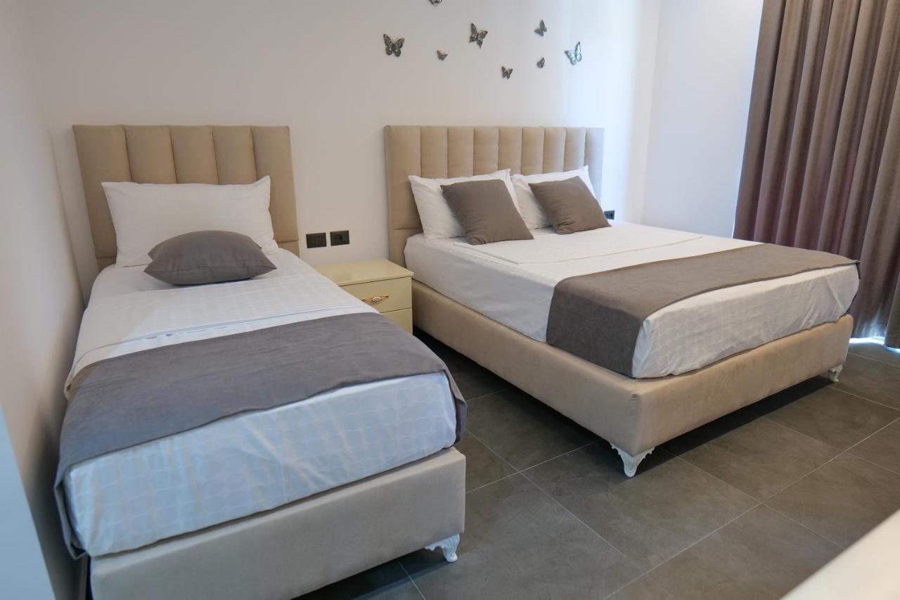 Hotel Vila Celaj à Vlorë Extérieur photo