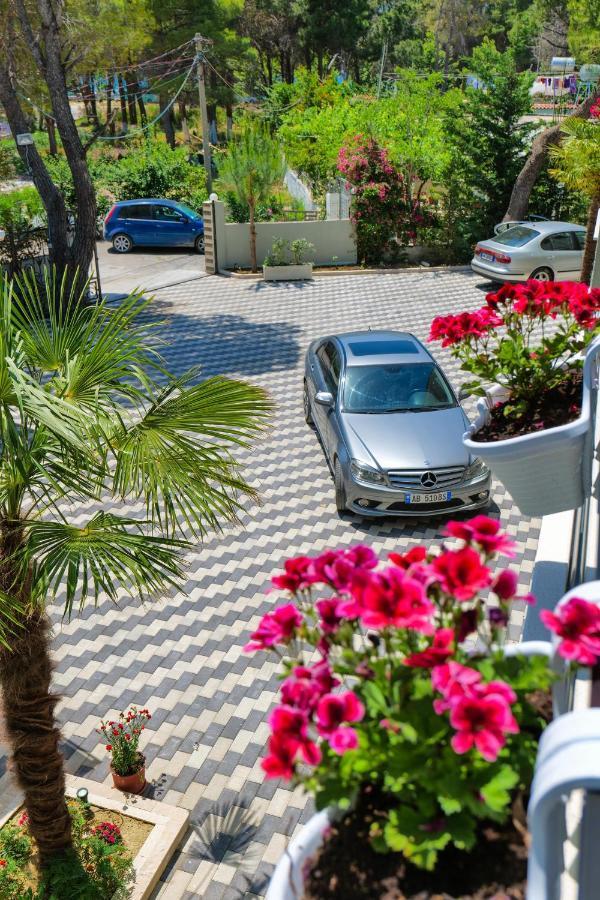 Hotel Vila Celaj à Vlorë Extérieur photo